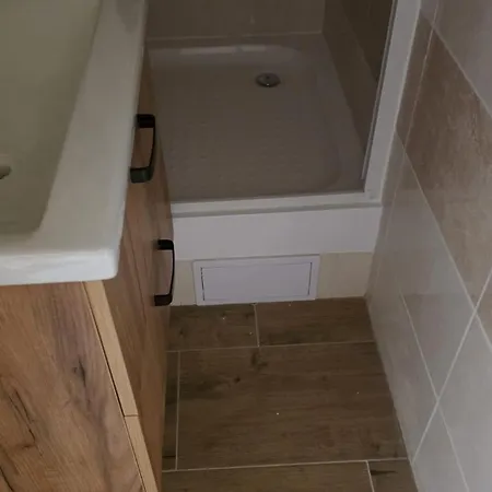 Mystická škola S Ubytováním A Pobyty Ve Tmě V Zámku Velká šulcovna Penzion