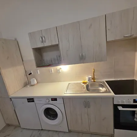Penzion Mystická škola S Ubytováním A Pobyty Ve Tmě V Zámku Velká šulcovna